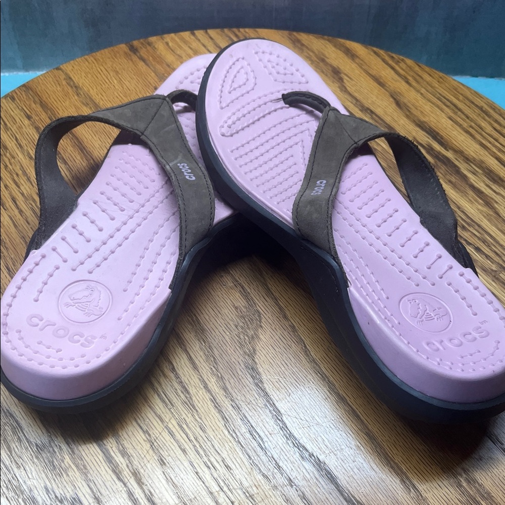 Lady size 10 pink and brown crocs sandals